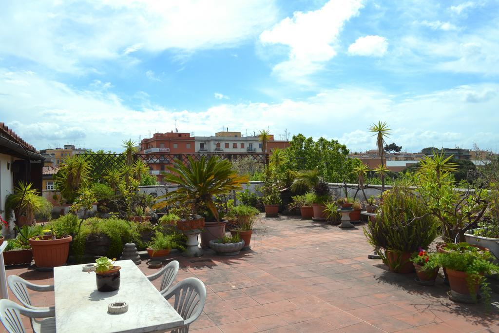 Ostiense Guest House Рим Стая снимка